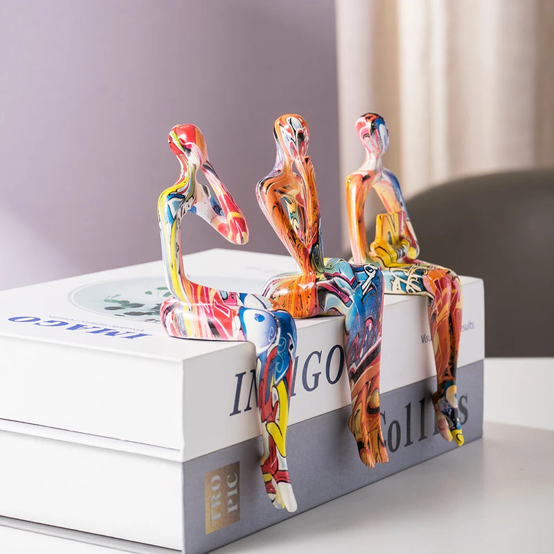 Vilead Estatueta Modernista em Resina.
