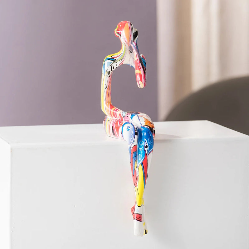 Vilead Estatueta Modernista em Resina.
