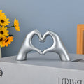Escultura “Love” em Resina.