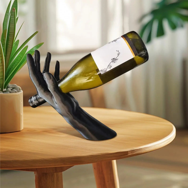 Suporte Flutuante para vinhos em formato de Mão.