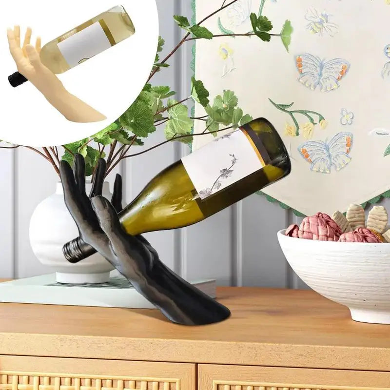 Suporte Flutuante para vinhos em formato de Mão.